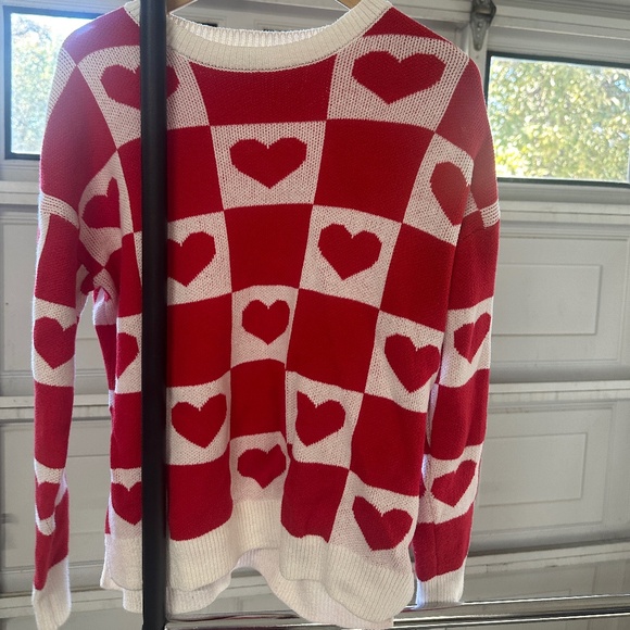 Perfect Valentines Day Sweater - Picture 1 of 3